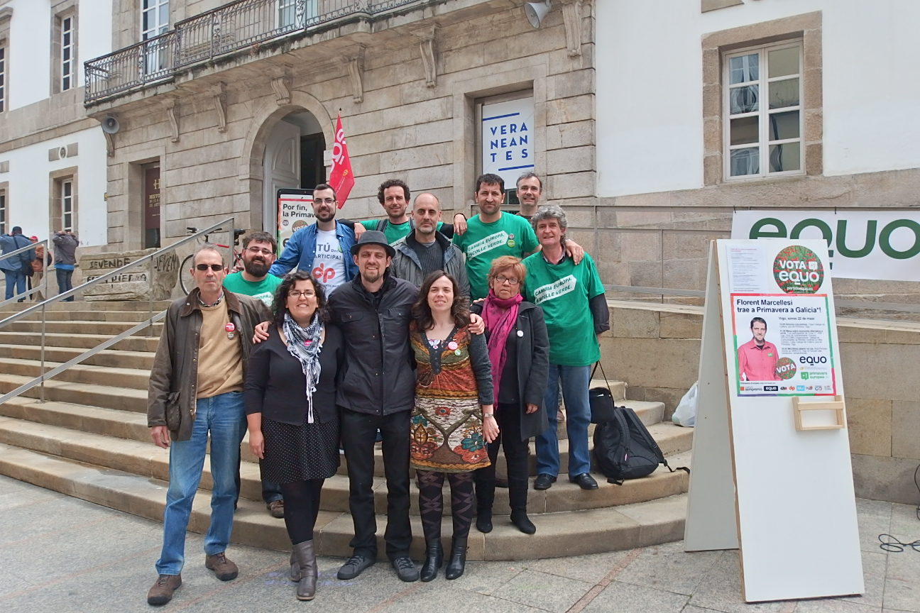 Florent e Robert coas afiliadas e simpatizantes de EQUO